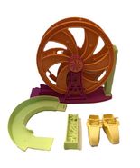 Polly Pocket Relaxin&#39; Resort Rock N&#39; Roller Coaster Replacement Cars &amp; C... - $238.26 MXN