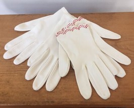 Set Of 2 Pairs Vintage 1960s White Wrist Shortie Gloves W/ Beaded Red Accents - £23.88 GBP