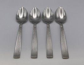 Set of 4 Reed &amp; Barton 18/8 Stainless CRESCENDO Place Oval Soup Spoons - £96.14 GBP