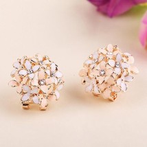 Stud Earrings for Women Female 2022 Boucle d&#39;oreille Crystal Flower Clover Earri - £10.39 GBP