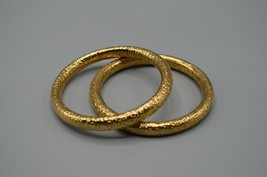 Charles Albert Gold Tone Bangle Bracelets Set of 2 Costume Jewelry - £38.66 GBP