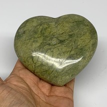 0.94 lbs, 3.7&quot;x3.9&quot;x1.2&quot;, Natural Untreated Green Quartz Crystal Heart Reiki, B3 - £27.58 GBP