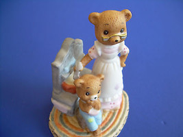 Anthropomorphic Mother Child Kitchen w/Gift Tag VTG Honey Bears Lefton #03589   - £5.07 GBP