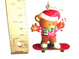 Giftco Bears-A-Going Skateboarding Christmas Ornament Vtg CandyCane Sant... - $158.06 MXN