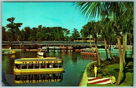 Main Springs Boat Dock Aquatorium Silver Springs Florida FL Chrome Postcard I8 - £3.85 GBP