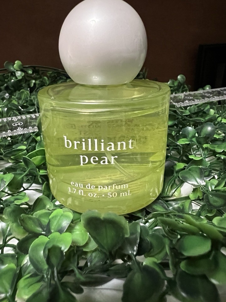 Tru Fragrance Brilliant Pear Eau De Parfum Spray 1.7 oz New Without Box - $26.70