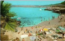 La Jolla Cove with People &amp; Umbrellas on Beach California Vintage Postcard - $7.39