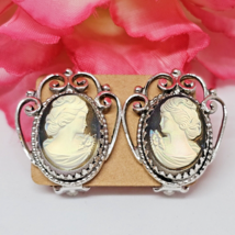 Signed Whiting &amp; Davis Clip On Earrings, Silver Tone Iridescent Cameo Ea... - £27.48 GBP