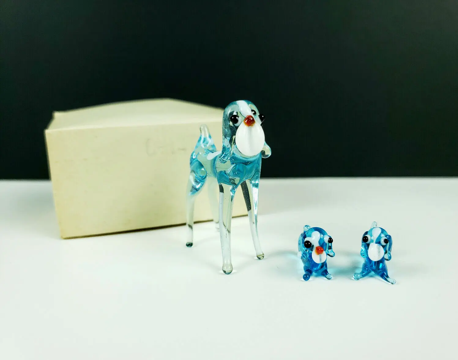 NOS Vintage Taiwan Art Glass 3 Pc Set Box Mini Animal Set Blue Dog Puppy Family - £32.95 GBP