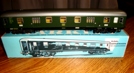 MARKLIN HO  4044 .1  1965 TINPLATE  ILLUMINATED  BAGGAGE CAR  W/ TAIL LI... - $653.59 MXN