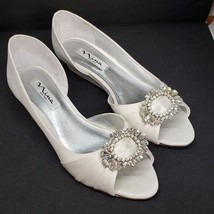 Nina Rivka Wedge Wedding Bridal Ivory Shoes Sz 7 Flat Brooch Rhinestone - £23.94 GBP