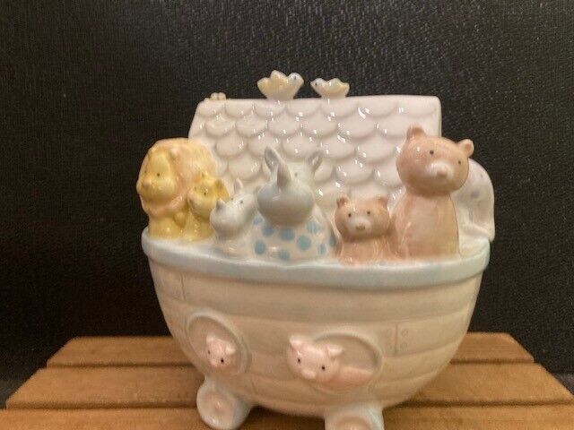 Vintage Noah&#39;s Ark Piggy Bank/Vintage Baby Shower Gift/Vintage Nursery D... - $11.75