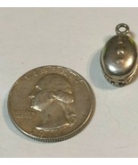 Oval Shaped Collectible Sterling Silver .925 Bracelet Charm Dangle - $33.87 CAD
