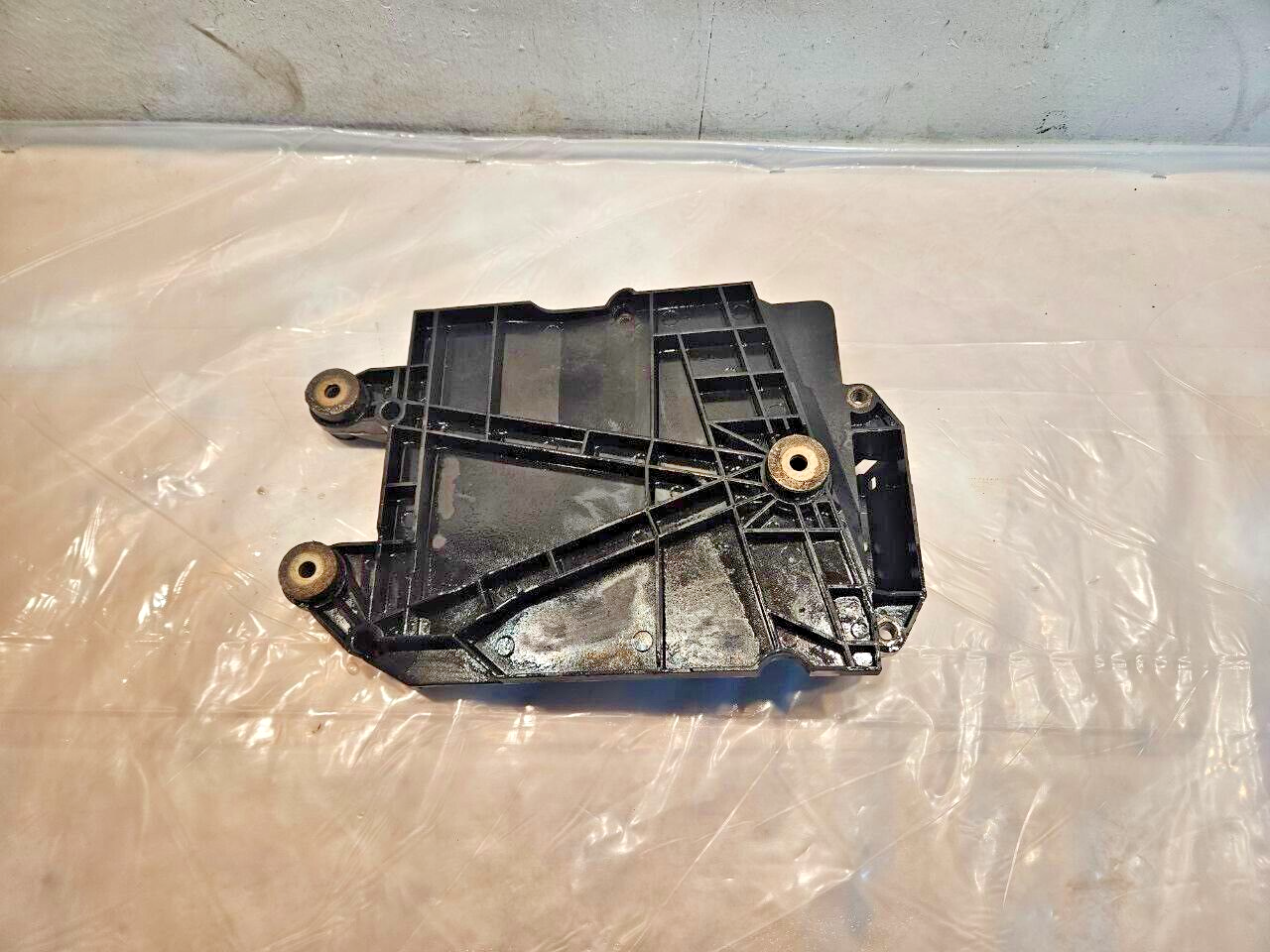 2014 Cummins ISB 6.7L Diesel engine ECM Bracket 4993966 OEM - $65.10