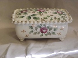 Arnart? Hand Flowered Porcelain Footed Trinket Box - £9.09 GBP