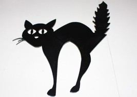 Spooked Halloween Kitty Metal Wall Art Decor 10&quot;  tall x 9 1/2&quot; wide - $18.98