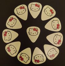 Hello Kitty (Kitty White) Guitar Picks (12 Picks) - £7.97 GBP