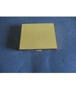 Gold-Tone Vintage Cosmetic Compact PEQI PARIS w/Net &amp; Puff GVC - $10.40