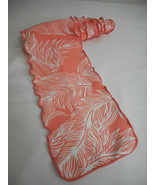Tropical Leaf or Feather Pattern Orange White 1960s 1970s rectangle scarf - $745.01 MXN