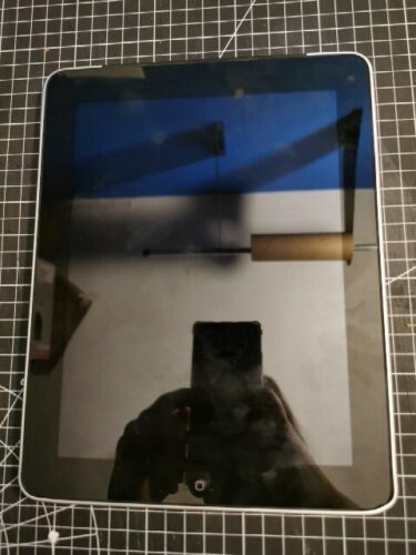 Apple iPad 1st Gen - A1337  - Wont Power On or charge Spares or repairs  - $12.34