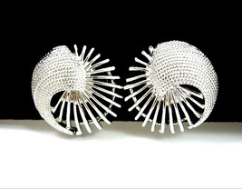Sarah Coventry SPIRAL SPIKES  Clip On Earrings Vintage Round Silvertone ... - $18.80