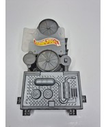 VTGHot Wheels Cyborg Assault Car Launcher Track Play Set Vintage2004 B57... - $309.71 MXN