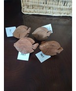 Pier 1 Fish Napkin Holder-Brand New-SHIPS N 24 HOURS - $543.40 MXN