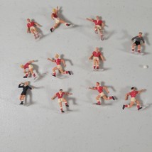 Preiser 75 Exclusive Mini Figures Football Team Red 1961 Approx 1/2&quot; Tall - $40.98