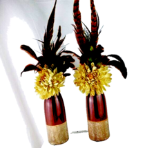Pier 1 Set of 2 Flowers Feathers Vases NWT Home Decor - £34.81 GBP