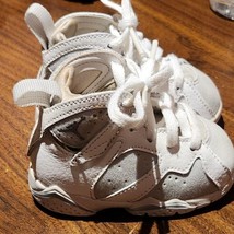 Baby jordans Size 3C White Grey 304772-120 Basketballs Sneakers - £16.85 GBP