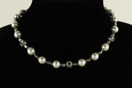 Vintage Costume Jewelry Silver Tone &amp; Faux Pearl Chunky Beaded Necklace ... - £19.46 GBP