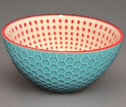 Cute Pfaltzgraff Honeycomb Pad Print Cereal/Soup Bowl - $14.85