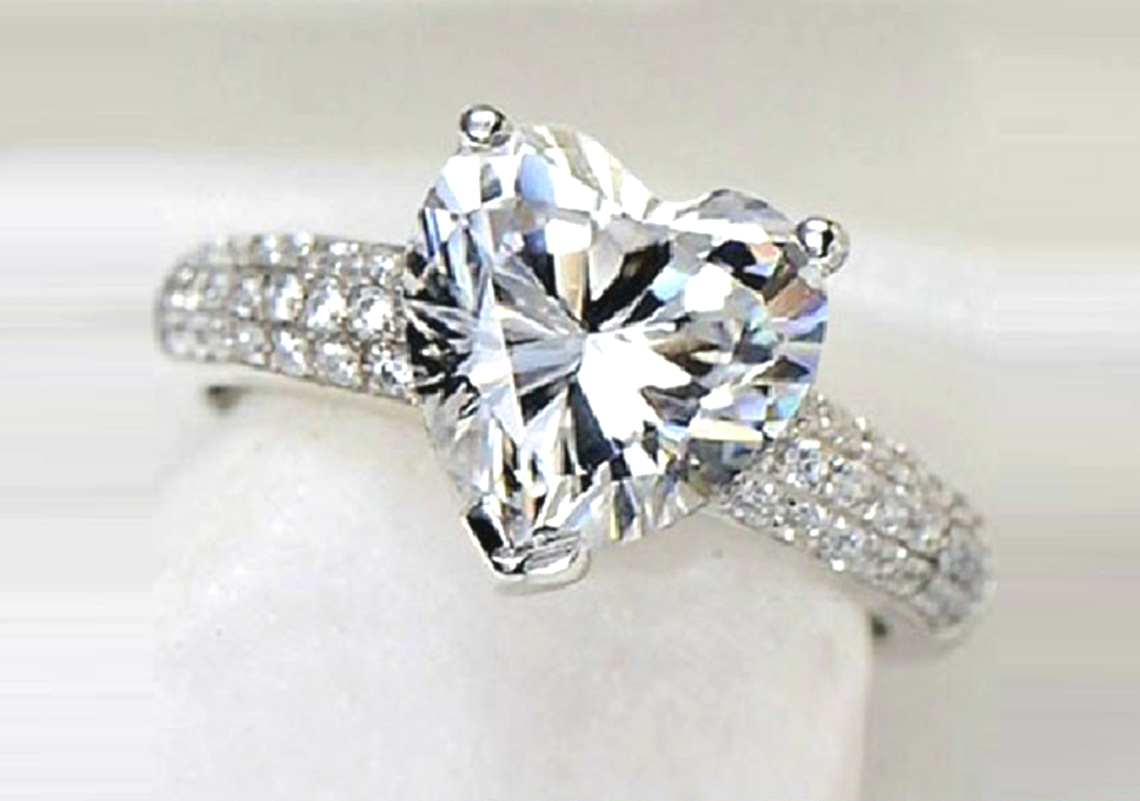 BRAND NEW Sterling Silver CZ Heart Ring