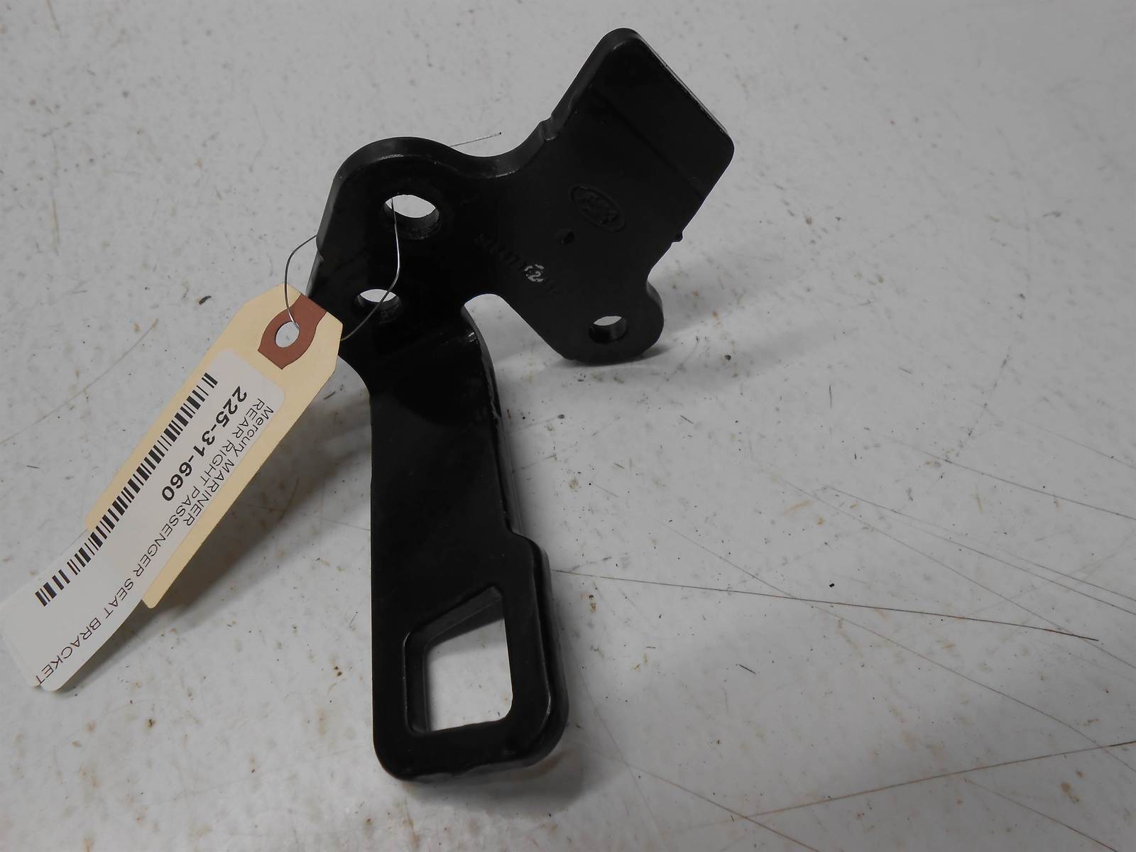 2010 MERCURY MARINER  REAR RIGHT PASSENGER SEAT BRACKET - $24.96