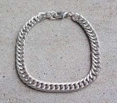 Silver Tone Textured Metal Curb Chain Bracelet Mens Jewelry 8.5&quot; Long 1/4&quot; Wide - £9.48 GBP