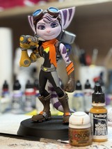 Ratchet &amp; Clank 20CM TALL Figure (RIVET).....HAND PAINTED.....-
show ori... - $3,030.76 MXN