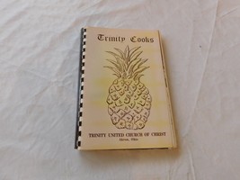 Trinity Cooks Trinity United Church of Christ Akron Ohio Spiral Bound Cook Book - £16.39 GBP