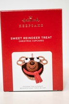 Hallmark Sweet Reindeer Treat  Christmas Cupcakes Limited Edition Ornament 2021 - £33.57 GBP