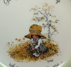Holly Hobbie American Greetings Decorative Collectible Friendship Floral Plate - £11.83 GBP