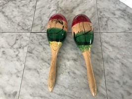 Vintage Mexican Hand Painted Wooden Maracas Shakers Rattles Percussion - £9.37 GBP