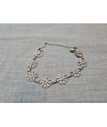 Flower Link/Snowflake Link Silver Tone Bracelet/Necklace, 10'' Length, V... - $275.89 MXN Flower Link/Snowflake Link Silver Tone Bracelet/Necklace, 10'' Length, V... - $275.89 MXN