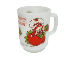 VINTAGE STRAWBERRY SHORTCAKE AMERICAN GREETINGS MILK GLASS DRINKING CUP MUG - £26.57 GBP