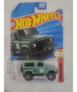 Hot Wheels Land Rover Defender 90 - $3.08