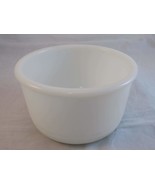 DORMEYER MIXING BOWL 6.5&quot; by 4&quot;Tall MILK GLASS Bowl CLEAN! - $16.23 CAD