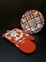 LOT of 7 Kitchen Set Pot Holders Oven Mitt Plates Fruit Strawberry Straw... - $330.89 MXN