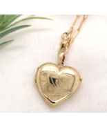 14k Yellow Gold Heart Locket Engraved Clover Elongated Chain Swivel Clas... - €1.817,93 EUR