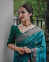 Pure Banarasi Silk Saree Weaved With Zari Comes With Heavy Banarasi Blouse - £53.76 GBP