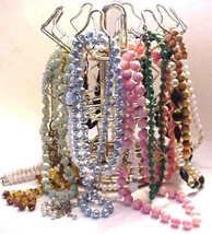 18 Vintage Necklaces Lucite Beads Chains Camel Bone Necklace - £55.65 GBP