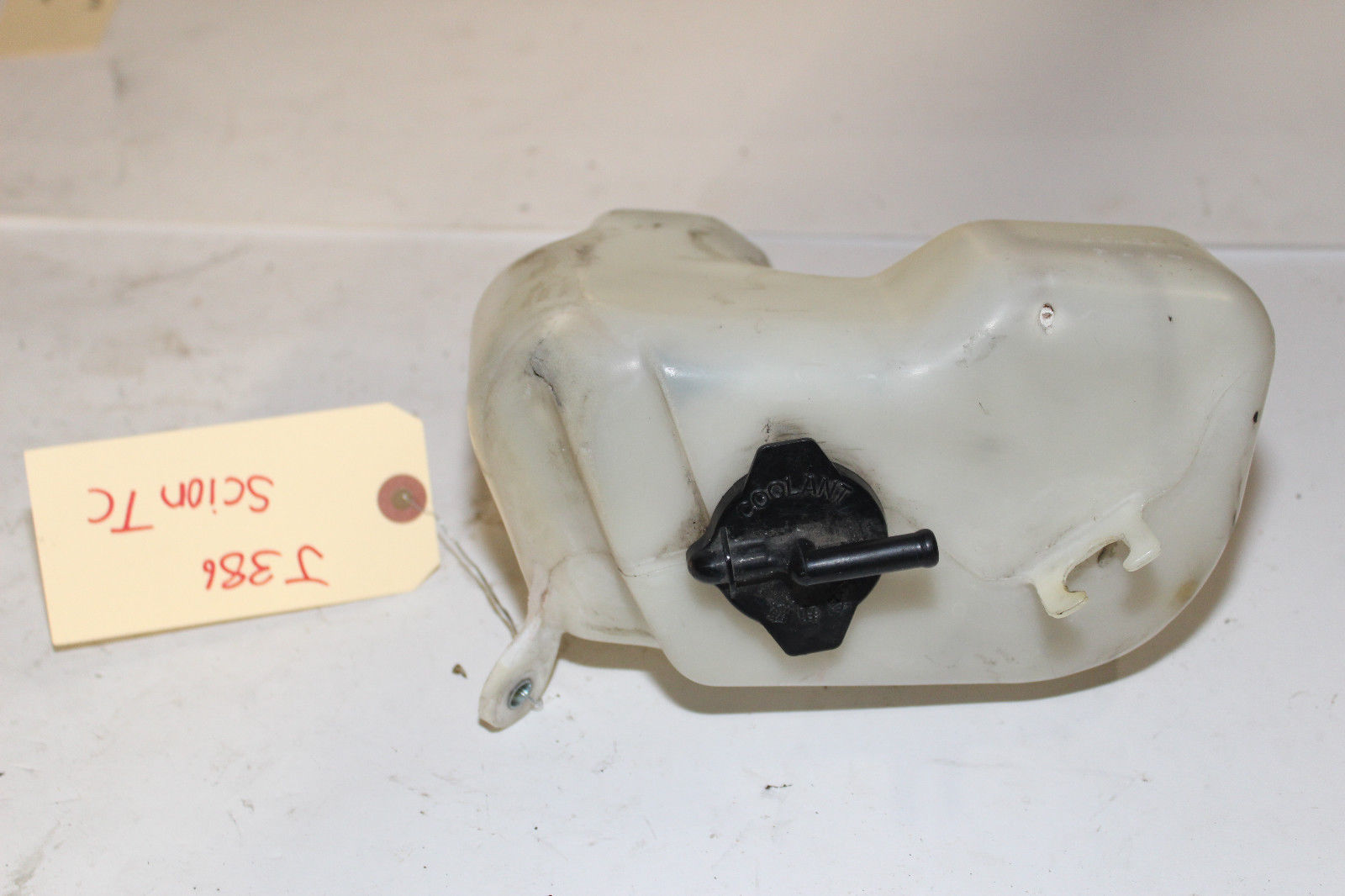 2005-2010 SCION TC COOLANT BOTTLE TANK RESERVOIR J386 - $38.69