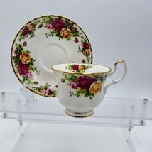 Vintage 1962 Royal Albert Old Country Roses England Porcelain Teacup &amp; S... - $40.50